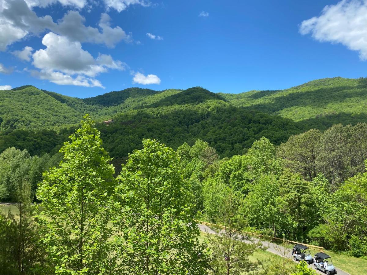 Condo With Stunning Mountain And 6Th Green Views Near Harrahs Cherokee Bryson City Whittier Esterno foto