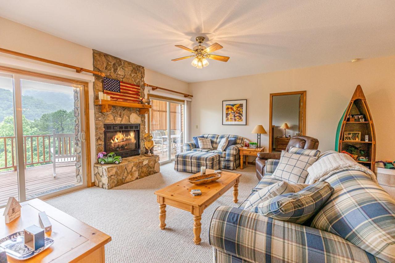 Condo With Stunning Mountain And 6Th Green Views Near Harrahs Cherokee Bryson City Whittier Esterno foto